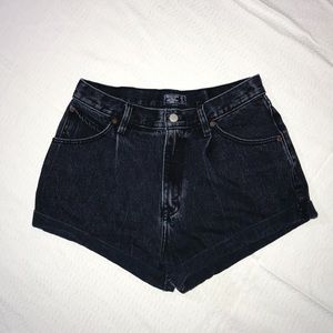 Abercrombie & Fitch Annie High Rise Short